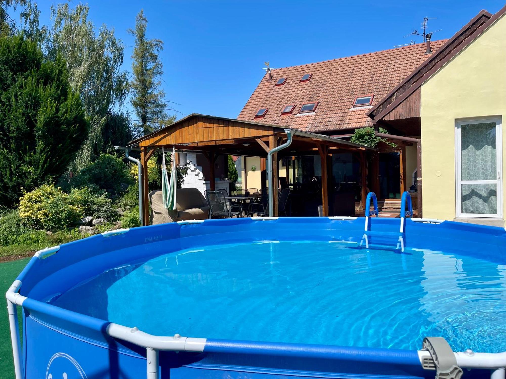 Penzion Trojna Lednice-Vhodne Na Svatby,Rodinne Akce,Teambuilding Esterno foto